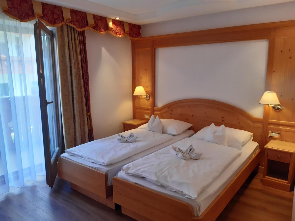 Garni Franca B&B Sëlva di Val Gardena Eksteriør billede