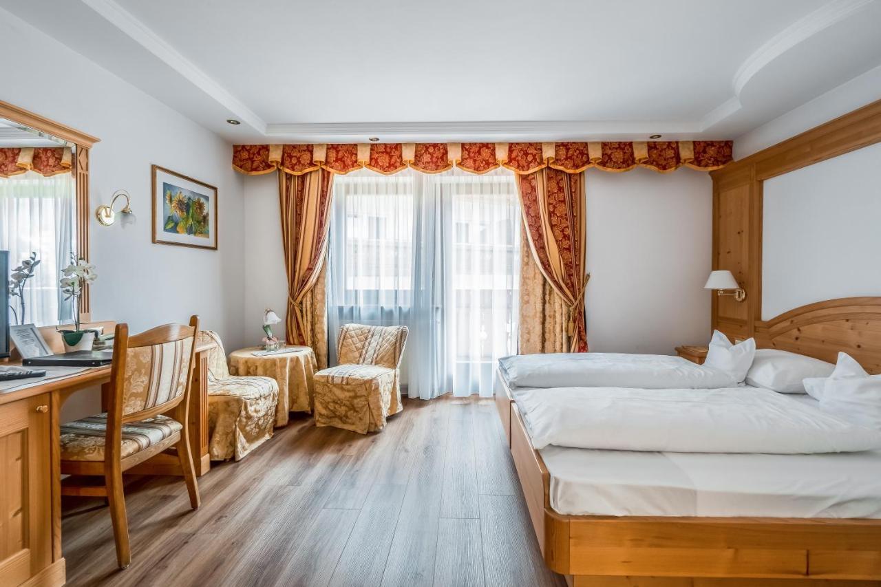 Garni Franca B&B Sëlva di Val Gardena Eksteriør billede